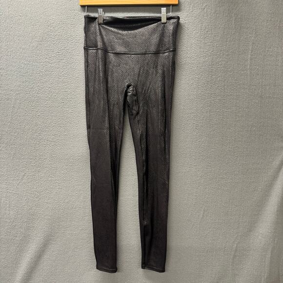Spanx Leggings Womens Large Faux Leather Black Reptile Print 27" Inseam - Picture 3 of 11